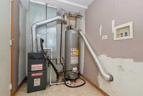 Tiny photo for 799 Symphony Drive, Aurora, IL 60504 (MLS # 12489596)