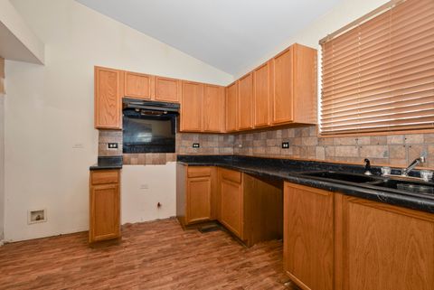 Tiny photo for 799 Symphony Drive, Aurora, IL 60504 (MLS # 12489596)