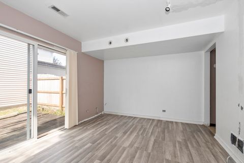 Tiny photo for 799 Symphony Drive, Aurora, IL 60504 (MLS # 12489596)