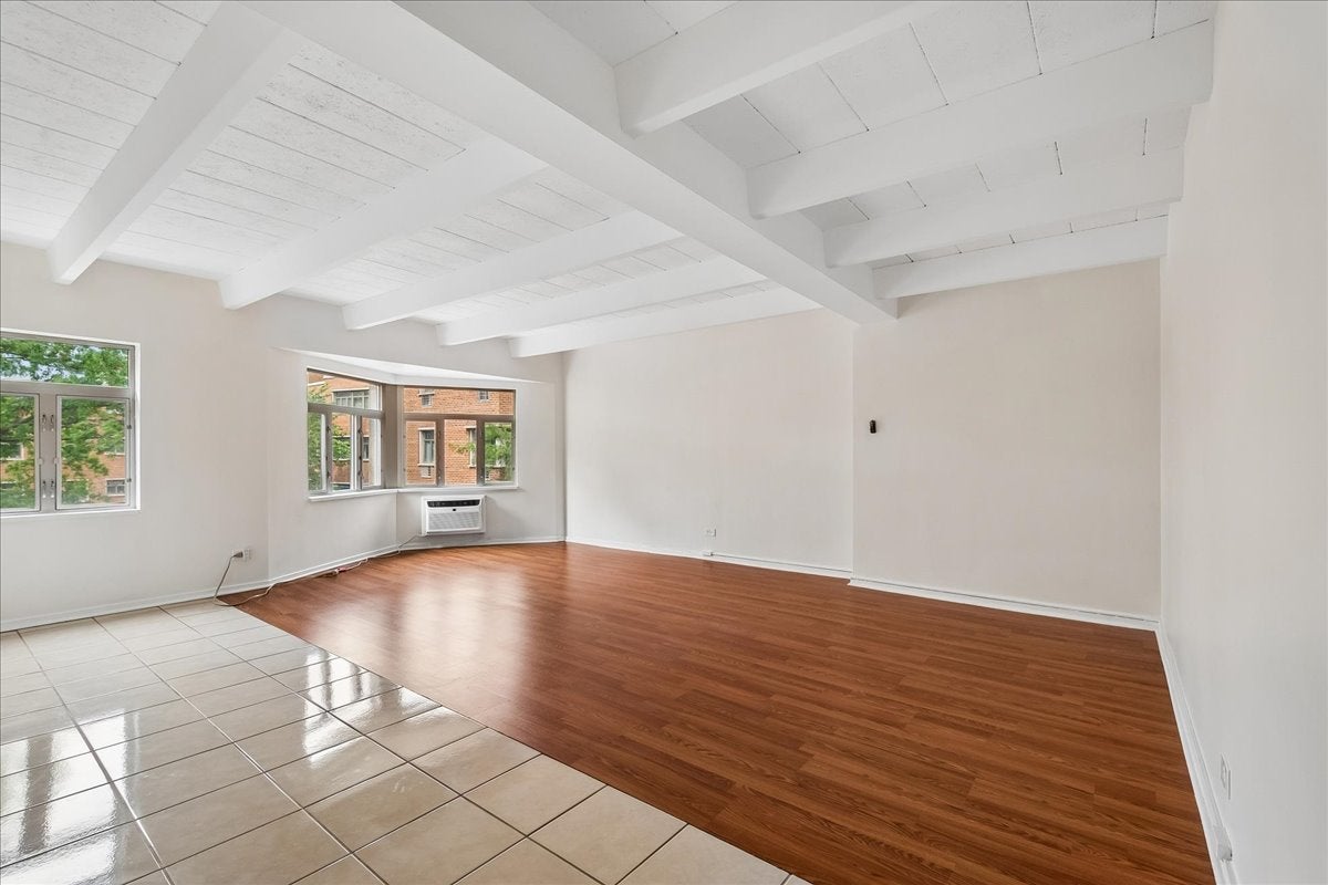 1856 Sherman Avenue 6SC
