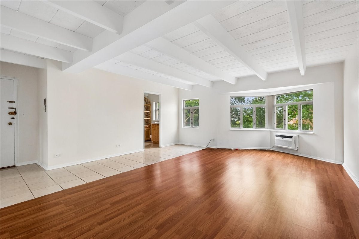 1856 Sherman Avenue 6SC