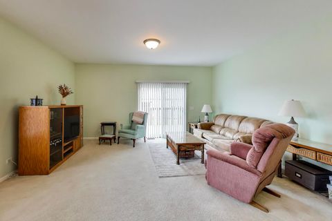 Tiny photo for 900 Yorktown Street, McHenry, IL 60050 (MLS # 12578467)