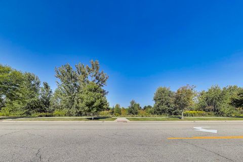 Tiny photo for 900 Yorktown Street, McHenry, IL 60050 (MLS # 12578467)