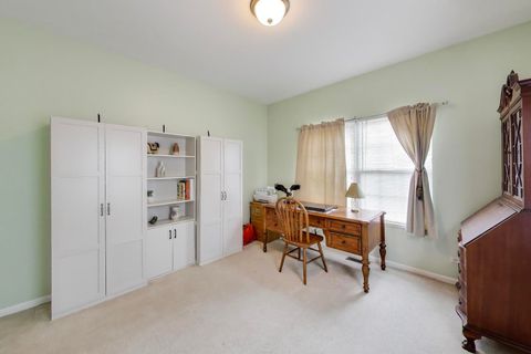 Tiny photo for 900 Yorktown Street, McHenry, IL 60050 (MLS # 12578467)