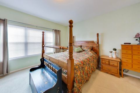 Tiny photo for 900 Yorktown Street, McHenry, IL 60050 (MLS # 12578467)