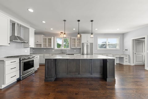 Tiny photo for 799 Hill Avenue, Glen Ellyn, IL 60137 (MLS # 12731993)