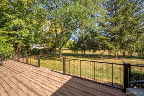 Tiny photo for 615 Marion Avenue, St. Charles, IL 60174 (MLS # 12483533)
