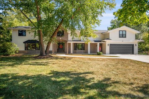 Photo of 615 Marion Avenue, St. Charles, IL 60174 (MLS # 12483533)