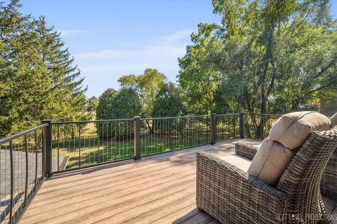 Tiny photo for 615 Marion Avenue, St. Charles, IL 60174 (MLS # 12483533)