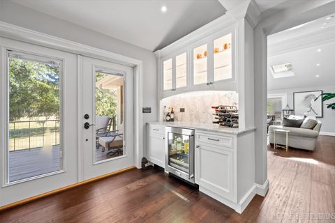 Tiny photo for 615 Marion Avenue, St. Charles, IL 60174 (MLS # 12483533)