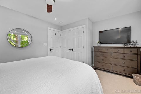 Tiny photo for 615 Marion Avenue, St. Charles, IL 60174 (MLS # 12483533)