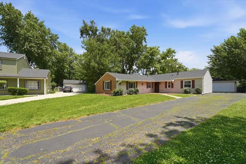 Tiny photo for 113 Parklawn Court, Bolingbrook, IL 60440 (MLS # 12696652)