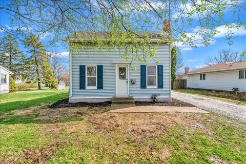 Photo of 336 E Ogden Avenue, Geneseo, IL 61254 (MLS # 12606375)