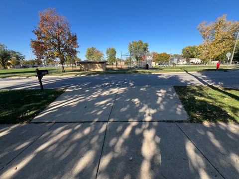 Tiny photo for 29W051 Warrenville Road, Warrenville, IL 60555 (MLS # 12505400)