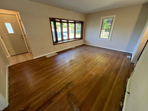 Tiny photo for 29W051 Warrenville Road, Warrenville, IL 60555 (MLS # 12505400)