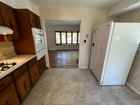 Tiny photo for 29W051 Warrenville Road, Warrenville, IL 60555 (MLS # 12505400)