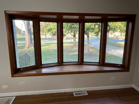 Tiny photo for 29W051 Warrenville Road, Warrenville, IL 60555 (MLS # 12505400)