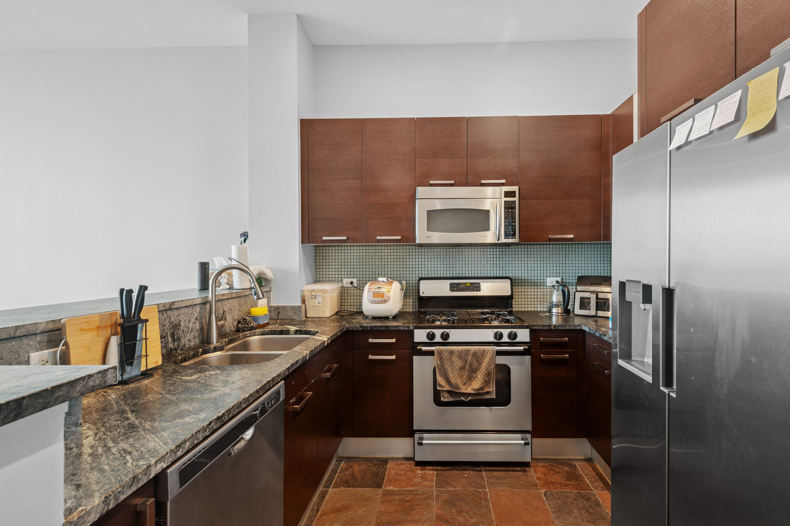 500 W SUPERIOR Street 1108