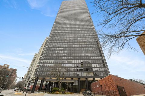 Photo of 5415 N SHERIDAN Road #3008, Chicago, IL 60640 (MLS # 12590219)