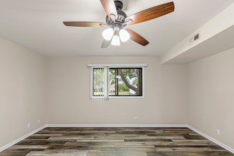 Tiny photo for 401 Concord Avenue #G, South Elgin, IL 60177 (MLS # 12677690)