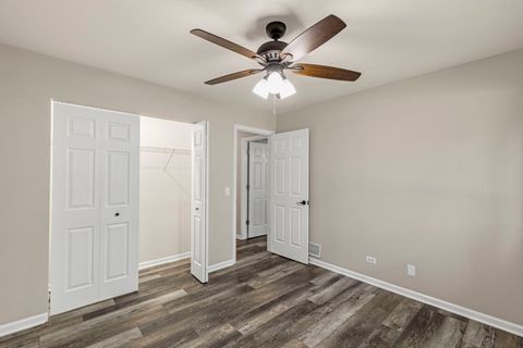 Tiny photo for 401 Concord Avenue #G, South Elgin, IL 60177 (MLS # 12677690)
