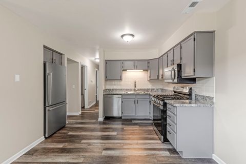 Tiny photo for 401 Concord Avenue #G, South Elgin, IL 60177 (MLS # 12677690)