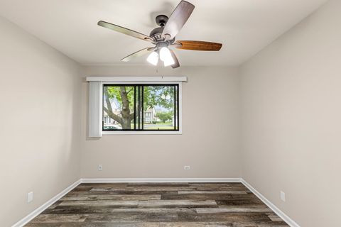 Tiny photo for 401 Concord Avenue #G, South Elgin, IL 60177 (MLS # 12677690)