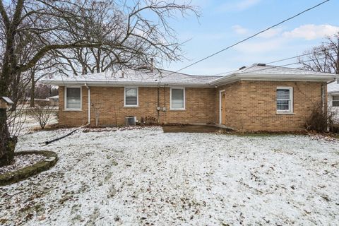 Tiny photo for 19 N East Avenue, South Elgin, IL 60177 (MLS # 12587652)
