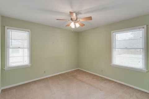 Tiny photo for 19 N East Avenue, South Elgin, IL 60177 (MLS # 12587652)
