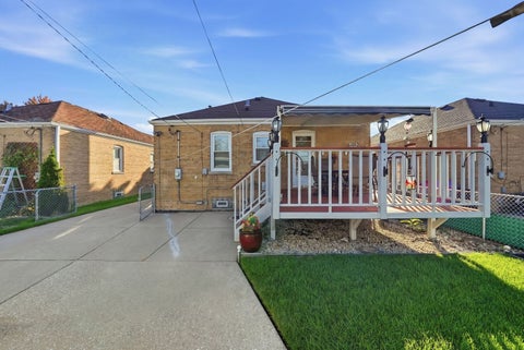 Tiny photo for 5120 N Mont Clare Avenue, Chicago, IL 60656 (MLS # 12779318)