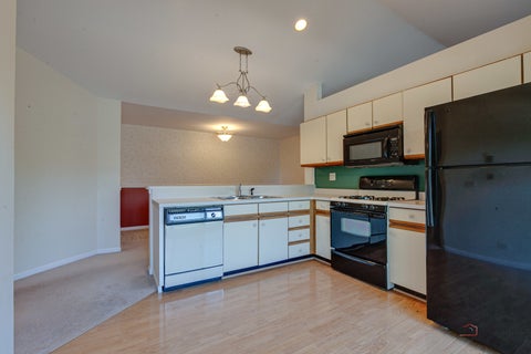 Tiny photo for 1209 BRADWELL Lane #E, Mundelein, IL 60060 (MLS # 12660358)