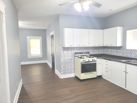 Tiny photo for 814 W Olive Street, Bloomington, IL 61701 (MLS # 12483705)