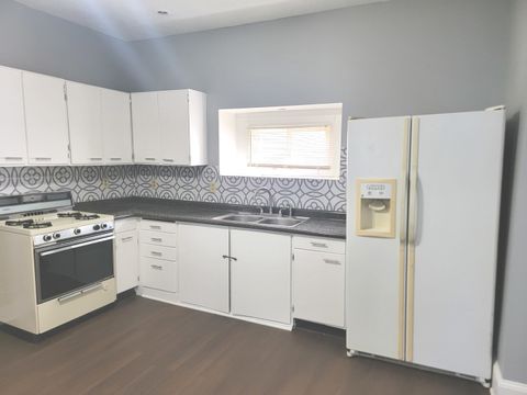 Tiny photo for 814 W Olive Street, Bloomington, IL 61701 (MLS # 12483705)