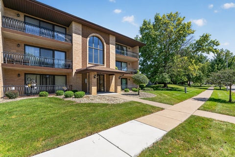 Photo of 16107 Eagle Ridge Drive #3S, Tinley Park, IL 60477 (MLS # 12712150)