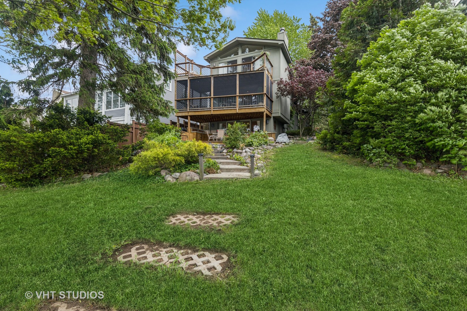 18 N Lake Avenue