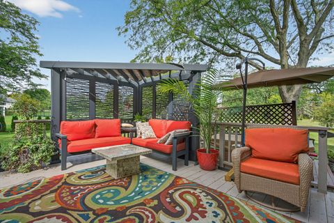 Tiny photo for 1886 Clover Drive, Inverness, IL 60067 (MLS # 12478830)