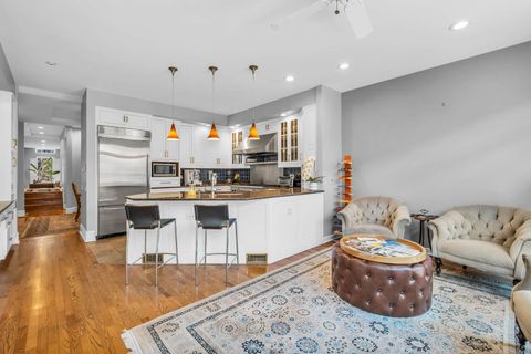 Tiny photo for 1719 N Fremont Street, Chicago, IL 60614 (MLS # 12356474)