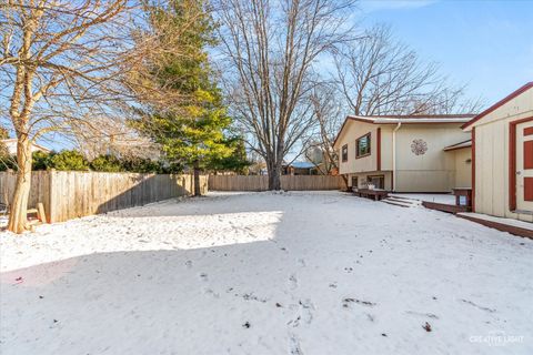 Tiny photo for 425 Carriage Hill Road, Naperville, IL 60565 (MLS # 12539806)