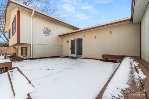Tiny photo for 425 Carriage Hill Road, Naperville, IL 60565 (MLS # 12539806)