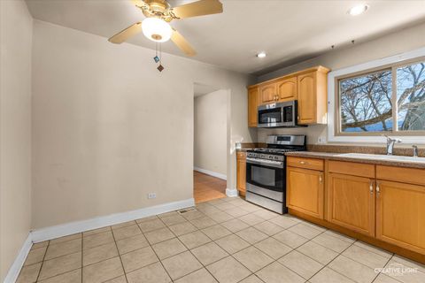 Tiny photo for 425 Carriage Hill Road, Naperville, IL 60565 (MLS # 12539806)