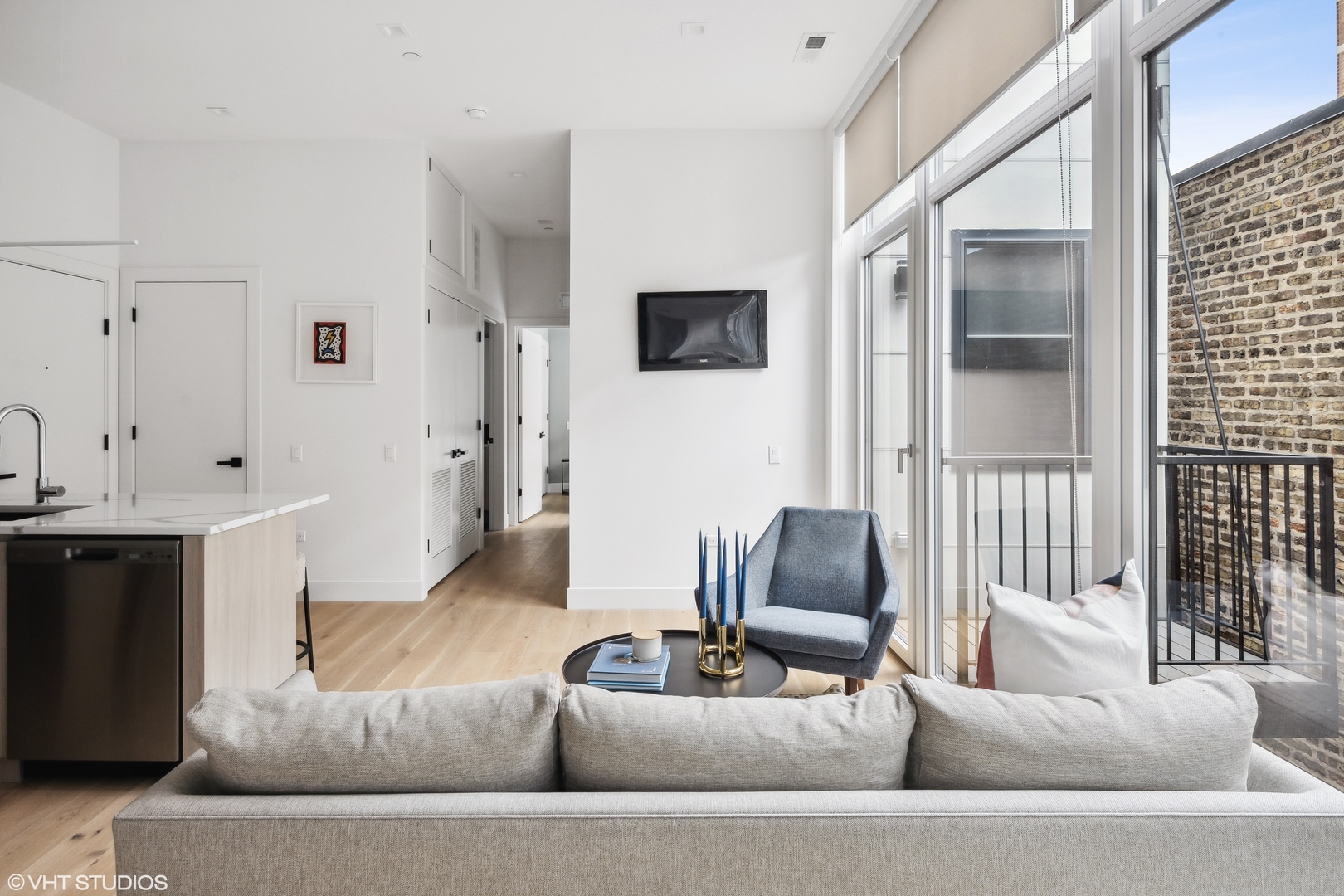 4410 N Clark Street 306