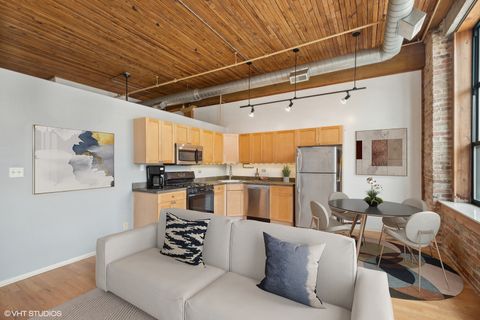 Tiny photo for 1801 S MICHIGAN Avenue #402, Chicago, IL 60616 (MLS # 12600912)