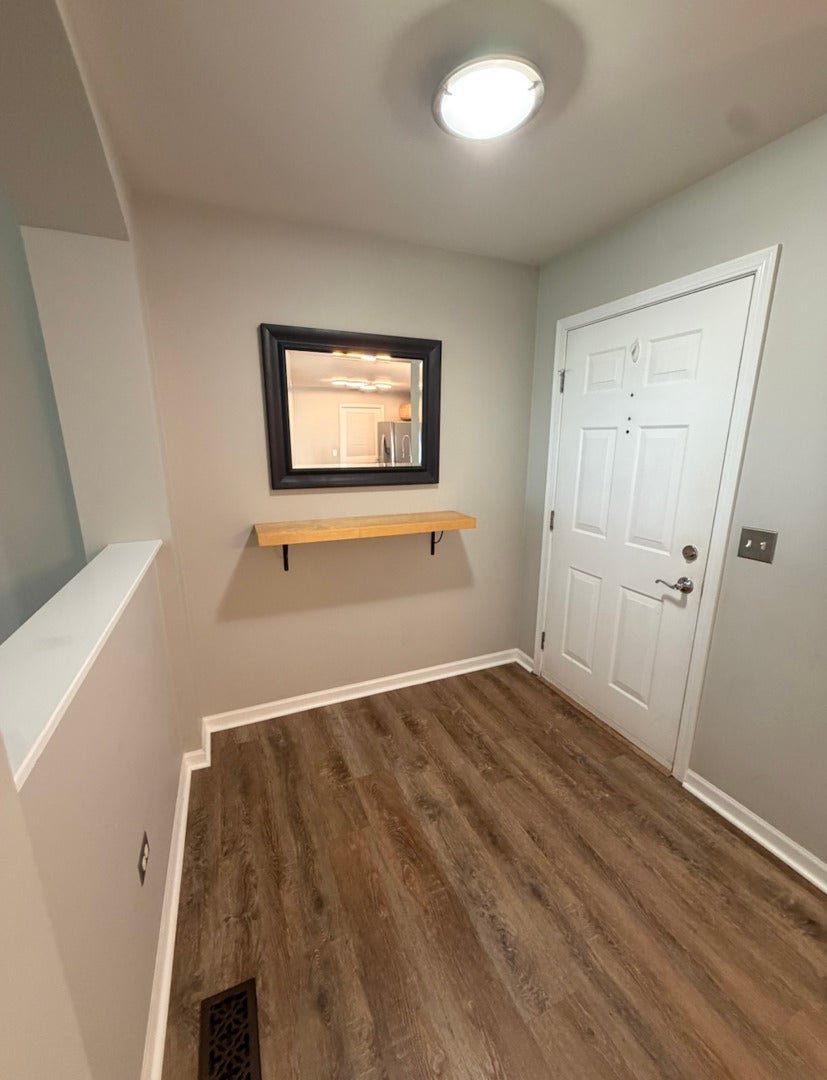 2204 SCOTT Lane 2204