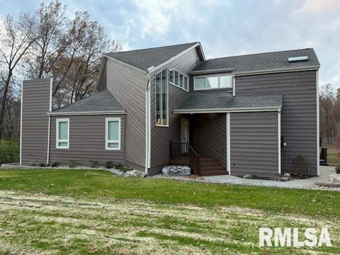 Photo of 16429 N Hawthorne Hills Drive, Mt Vernon, IL 62864 (MLS # EB460518)