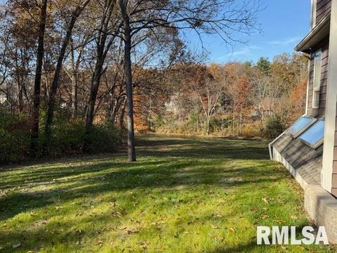 Tiny photo for 16429 N Hawthorne Hills Drive, Mt Vernon, IL 62864 (MLS # EB460518)