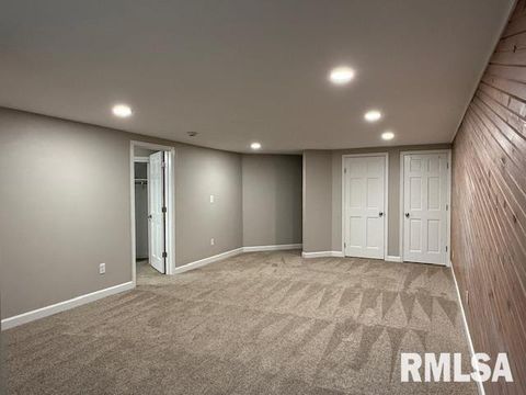 Tiny photo for 16429 N Hawthorne Hills Drive, Mt Vernon, IL 62864 (MLS # EB460518)