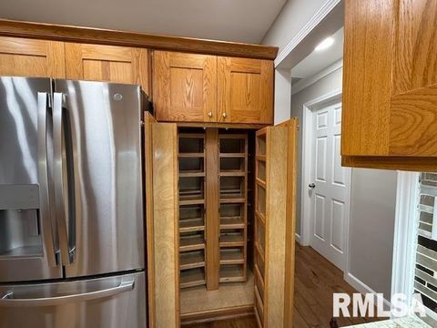 Tiny photo for 16429 N Hawthorne Hills Drive, Mt Vernon, IL 62864 (MLS # EB460518)