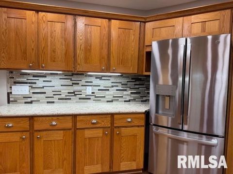 Tiny photo for 16429 N Hawthorne Hills Drive, Mt Vernon, IL 62864 (MLS # EB460518)