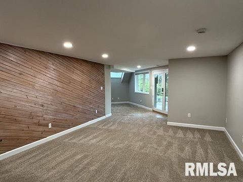 Tiny photo for 16429 N Hawthorne Hills Drive, Mt Vernon, IL 62864 (MLS # EB460518)