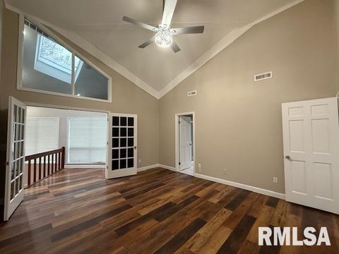 Tiny photo for 16429 N Hawthorne Hills Drive, Mt Vernon, IL 62864 (MLS # EB460518)